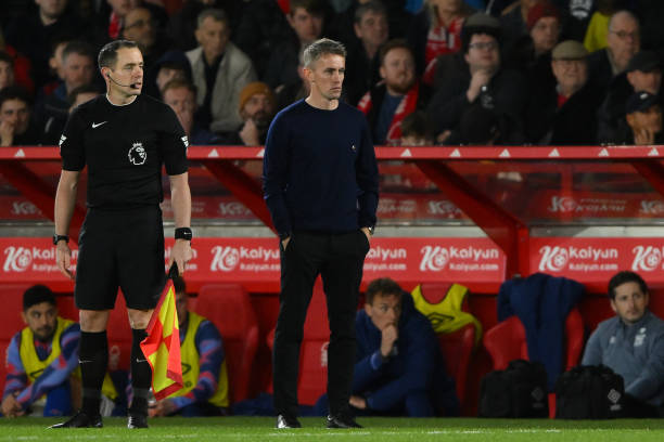 自世界各地 自世界各地