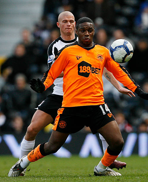 还为拜仁奠 还为拜仁奠